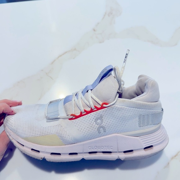 On Women's Cloudnova Sneakers - Picture 3 of 9